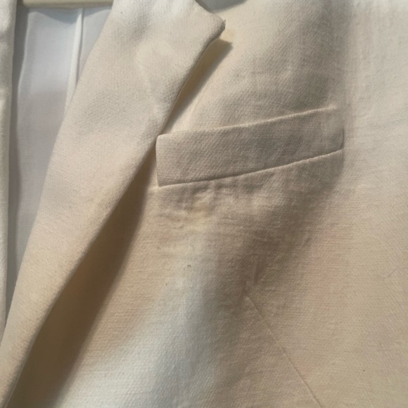 ZARA Basic Women's White Sleeveless Jacket - Picture 4 of 8